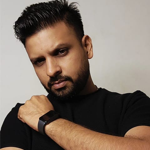 Dhruv Dholakia, founder of AsqVox
